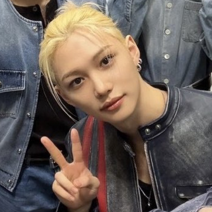 Latest photo of Felix (Stray Kids)
