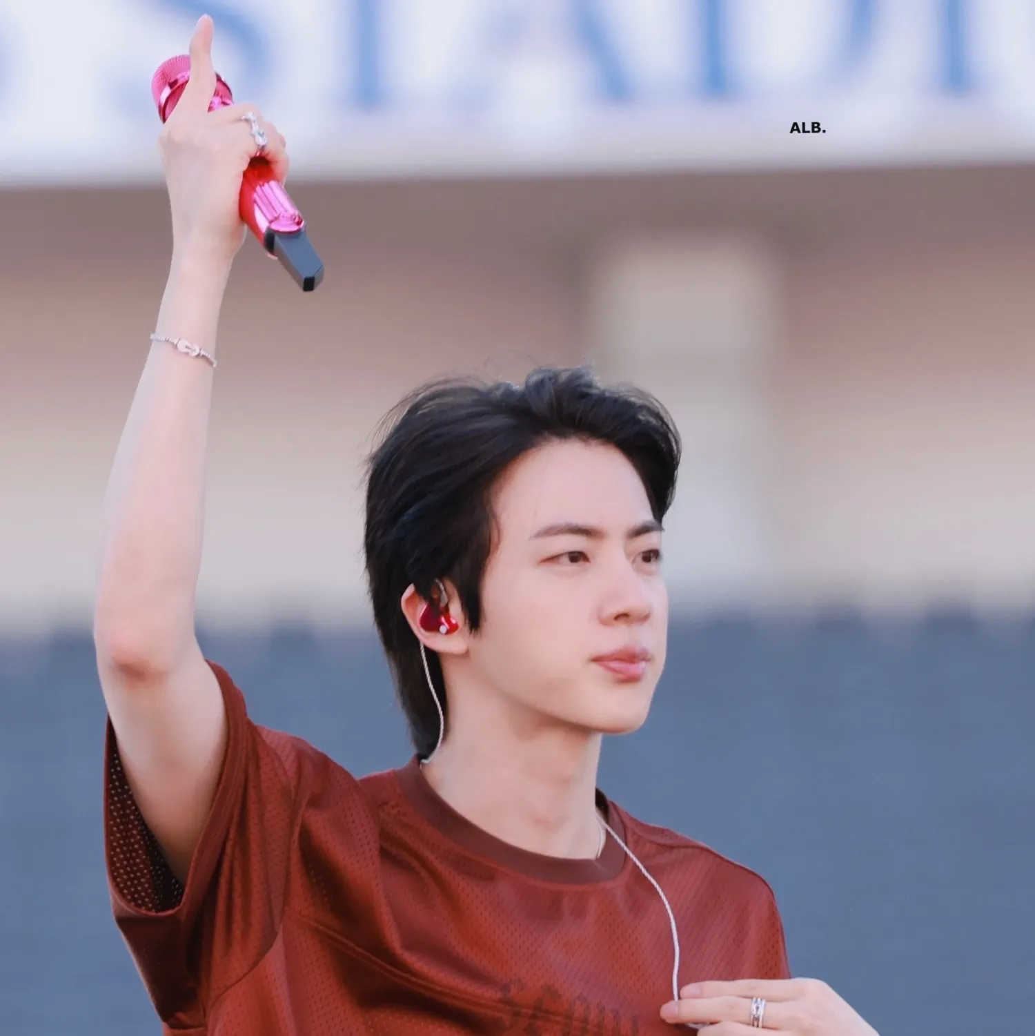 Potret di balik layar Jin (BTS)