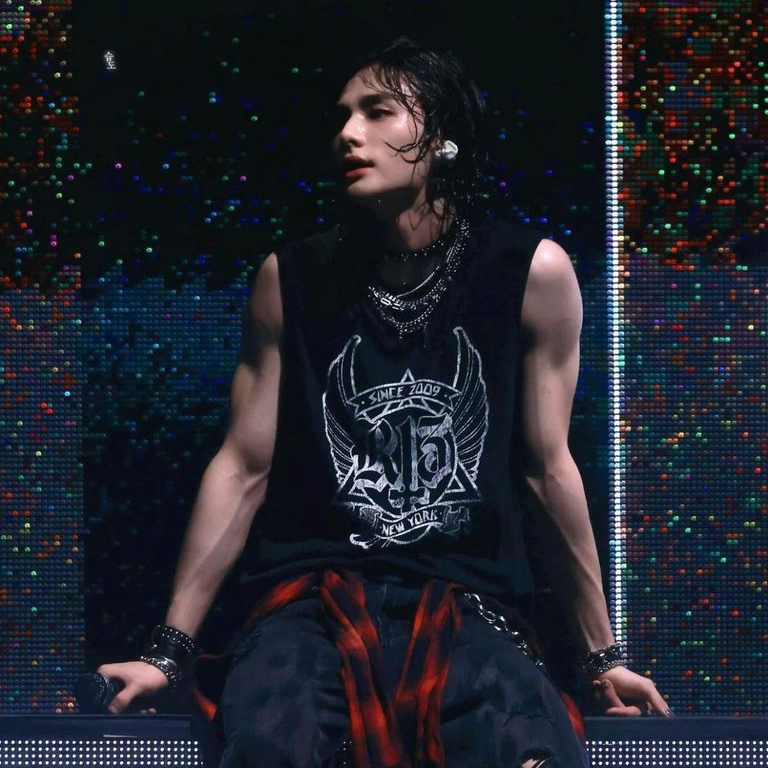 Latest photo of Hyunjin (Stray Kids)