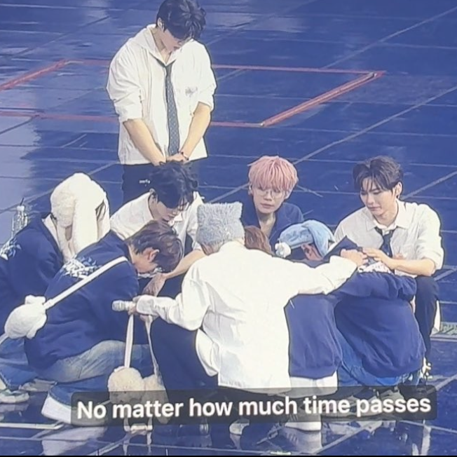 A moment captured by Ricky (ZEROBASEONE)'s fan