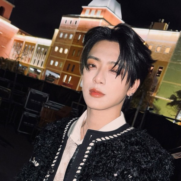 Popular profile image of Chiwon (SEVENTOEIGHT) selected by votes