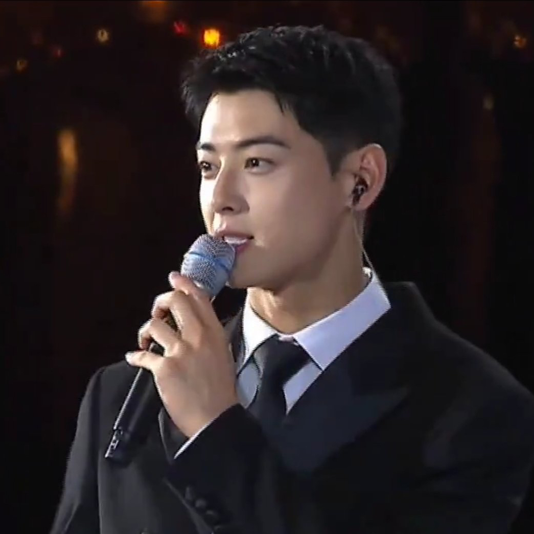 Recent activity shot of Eunwoo (ASTRO)