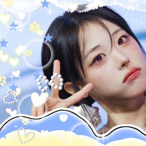 Behind-the-scenes cut of Hina (QWER)