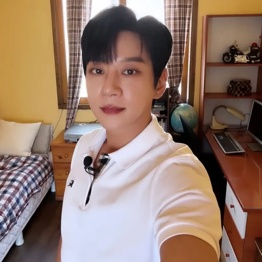 Behind-the-scenes cut of Hwang Chiyeol
