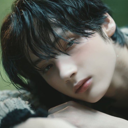 휴닝카이 (투모로우바이투게더) 최근 활동샷