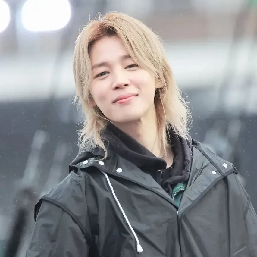 Foto aktivitas terbaru Jimin (BTS)