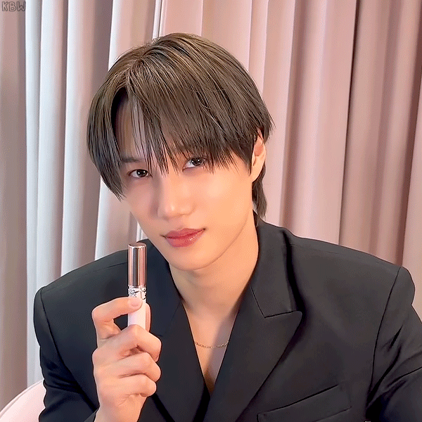 Potret di balik layar Kai (EXO)