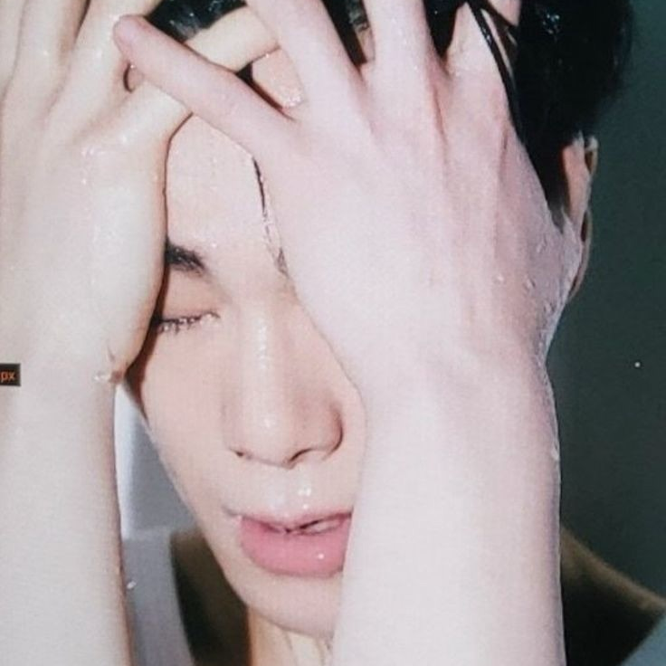 Behind-the-scenes cut of Moonbin (ASTRO)