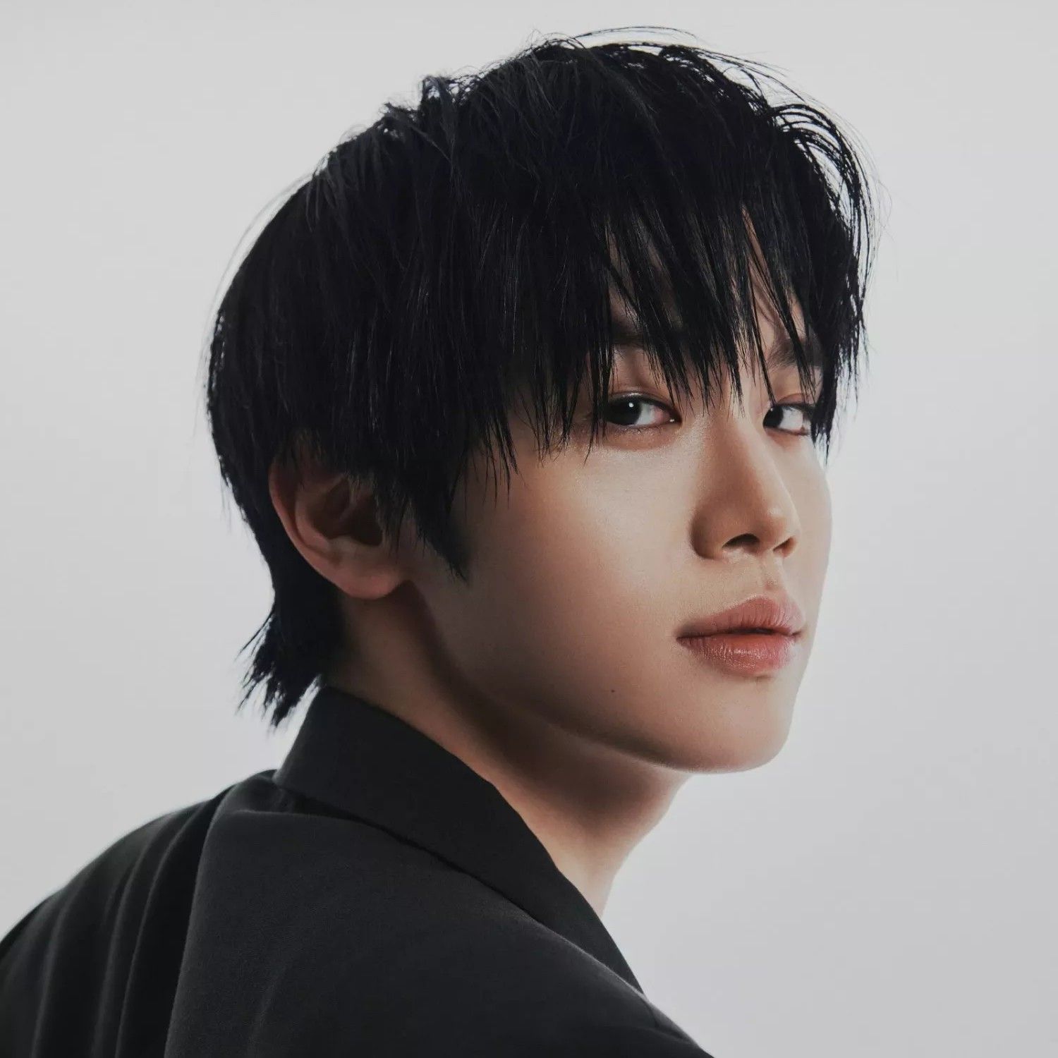 Foto terbaru Kim Taerae (ZEROBASEONE)