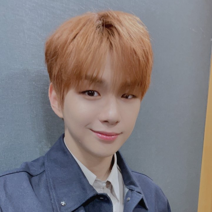 강다니엘 최근 활동샷