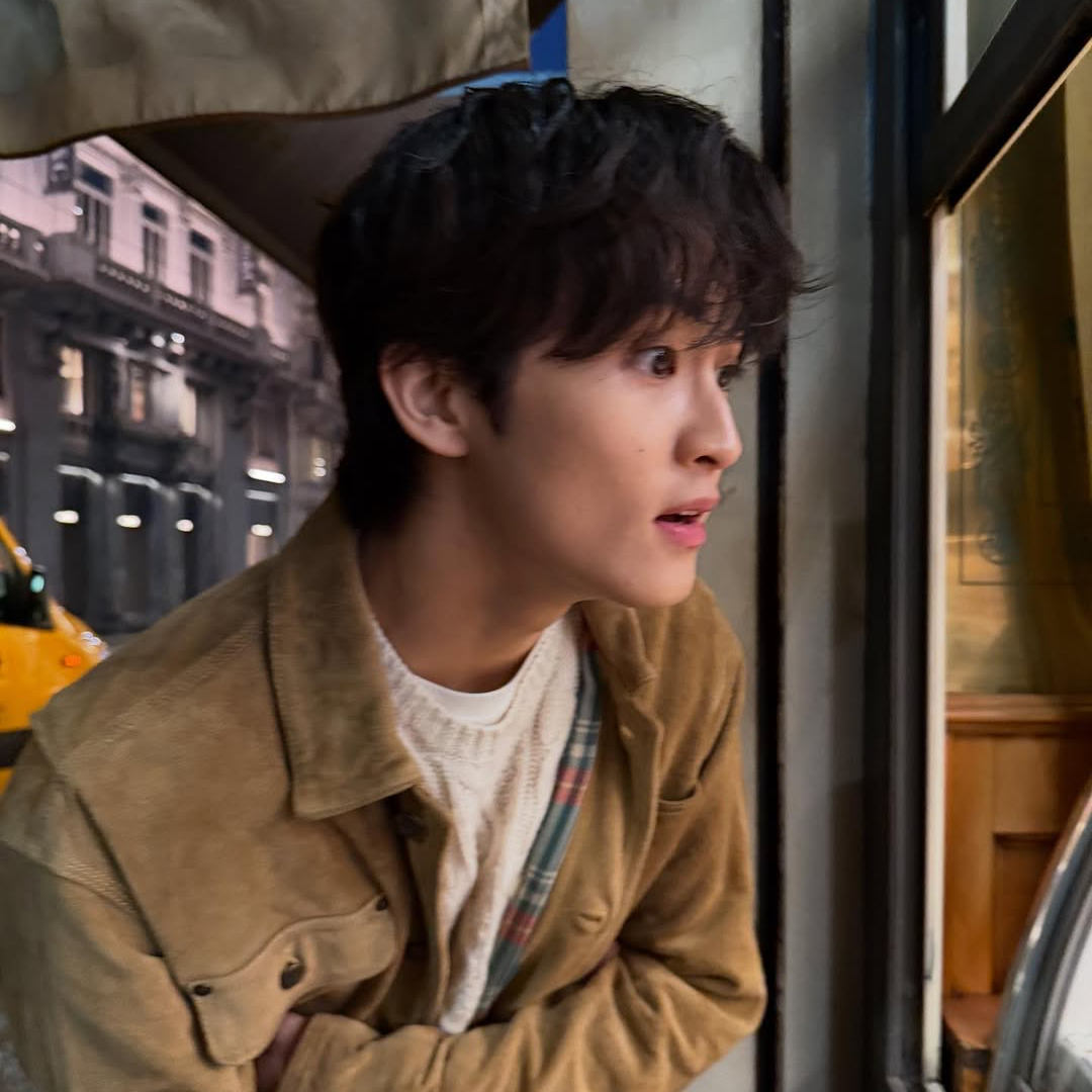 A moment captured by Mark (NCT 127, NCT DREAM)'s fan