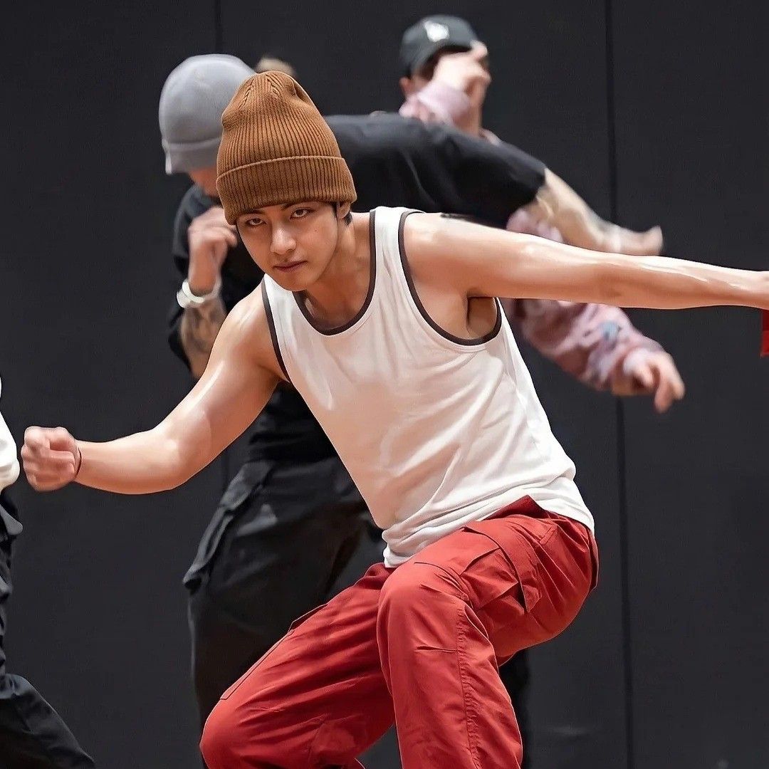 A moment captured by V (BTS)'s fan