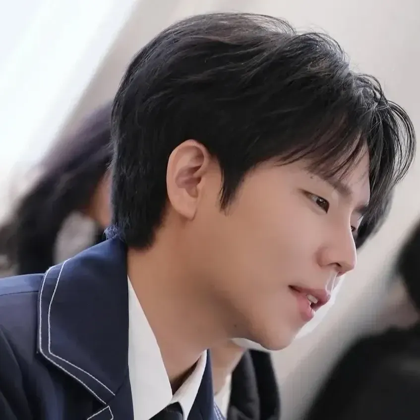 Recent activity shot of Jung Seunghwan