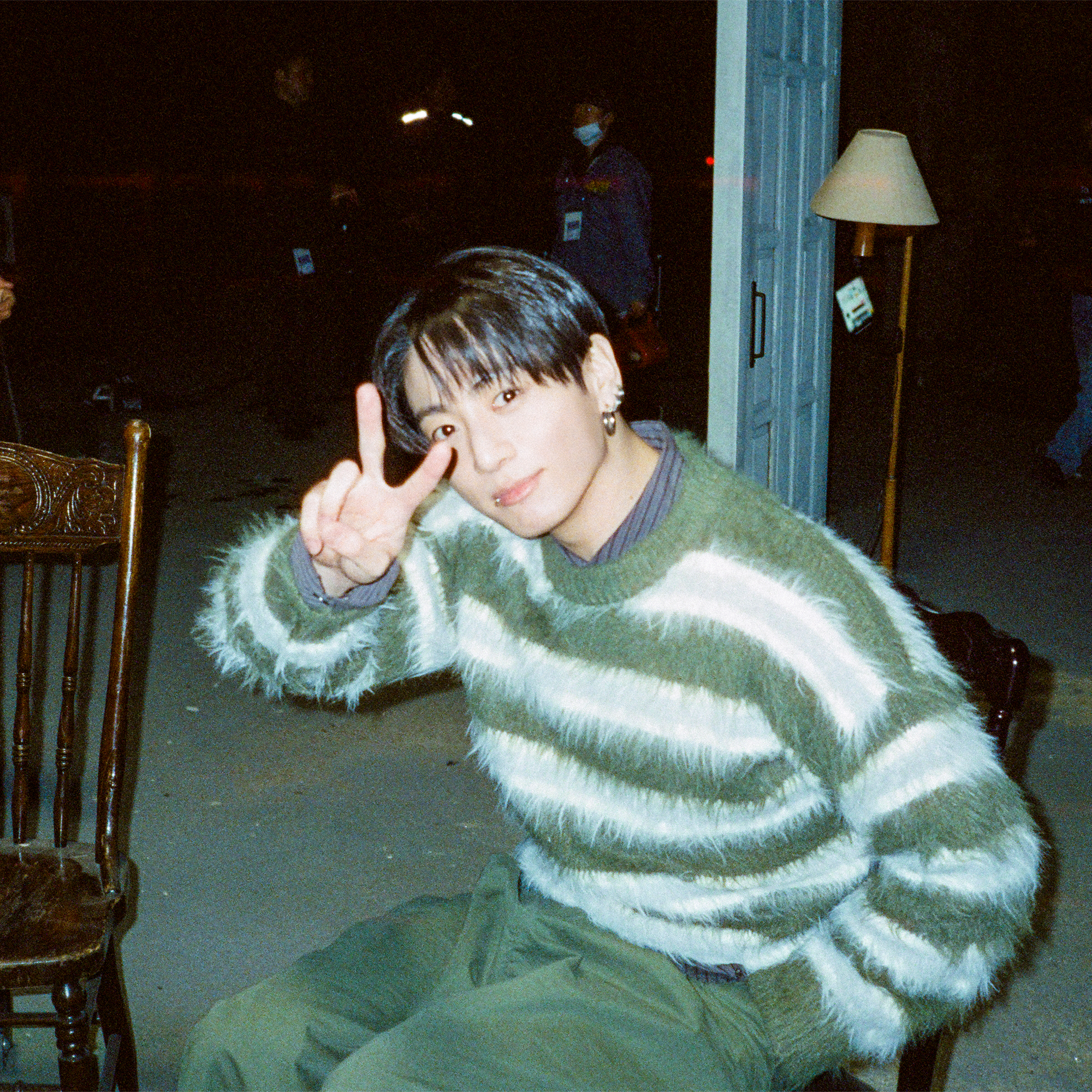 Foto aktivitas terbaru Jungkook (BTS)
