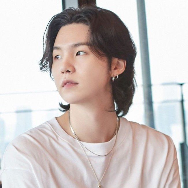 Behind-the-scenes cut of SUGA (BTS)