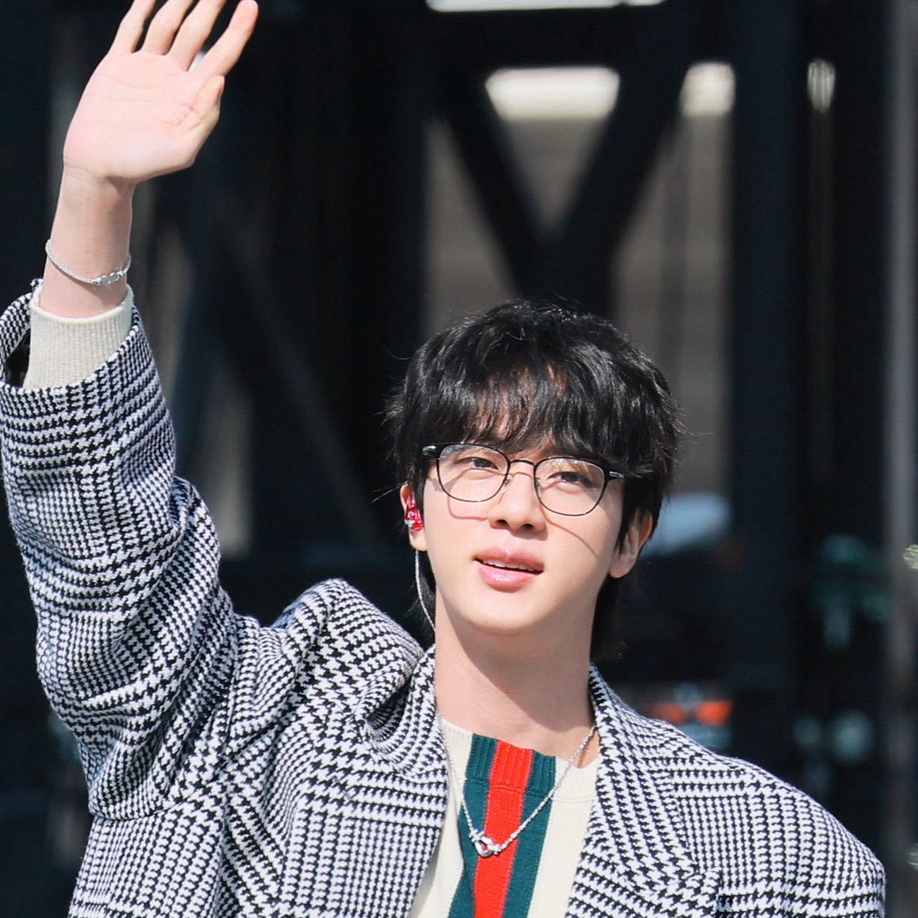 Foto terbaru Jin (BTS)