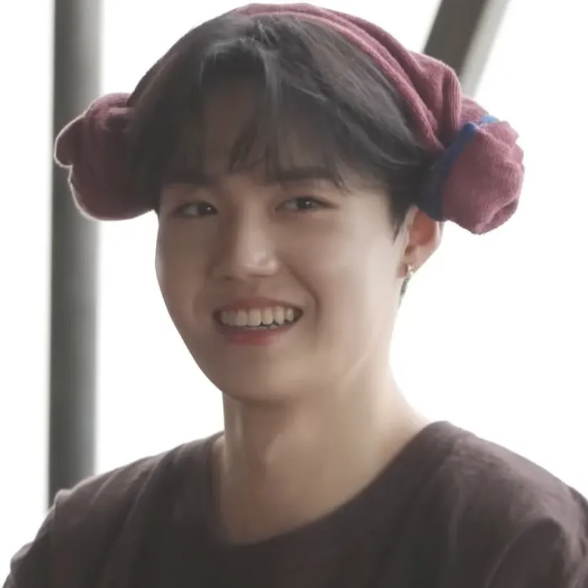 Recent activity shot of Doyoung (TREASURE)