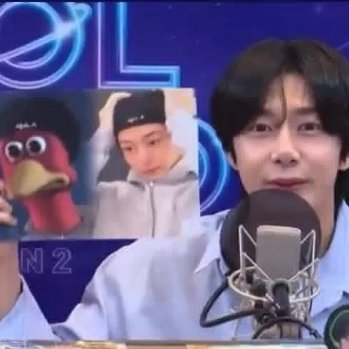 A moment captured by MONSTA X's fan