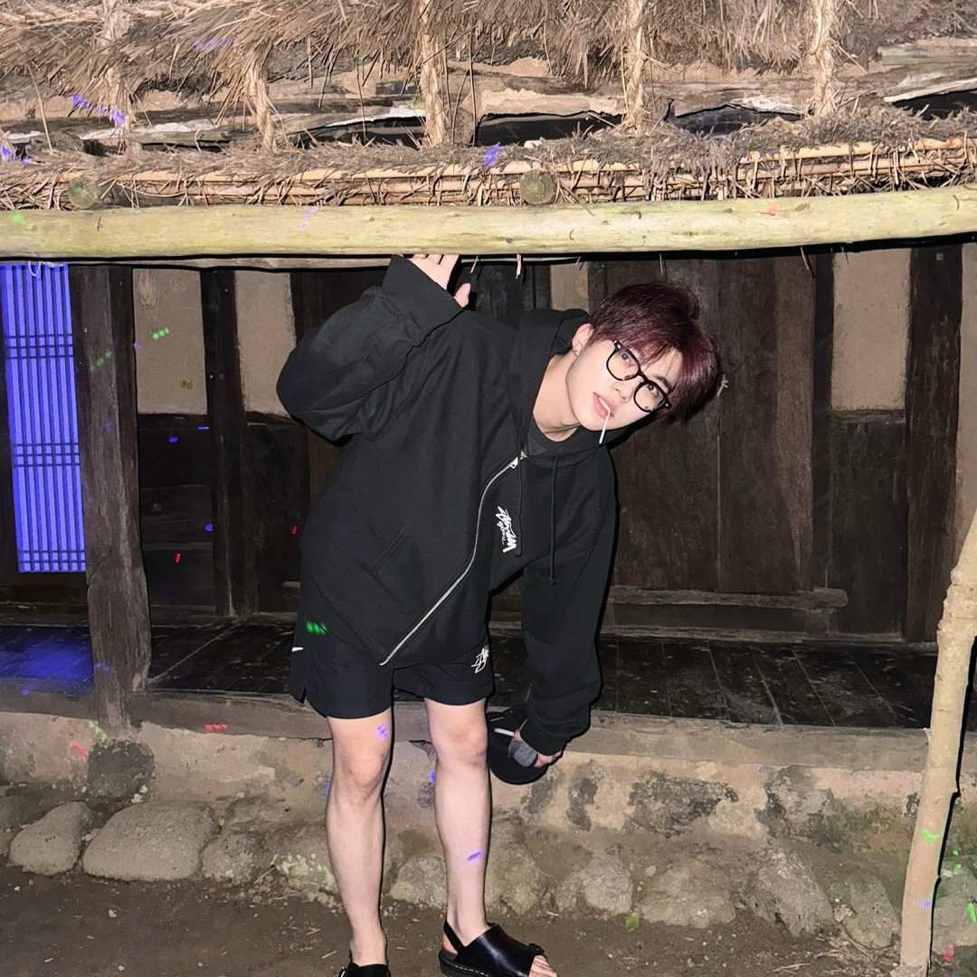 Latest photo of Park Gunwook (ZEROBASEONE)