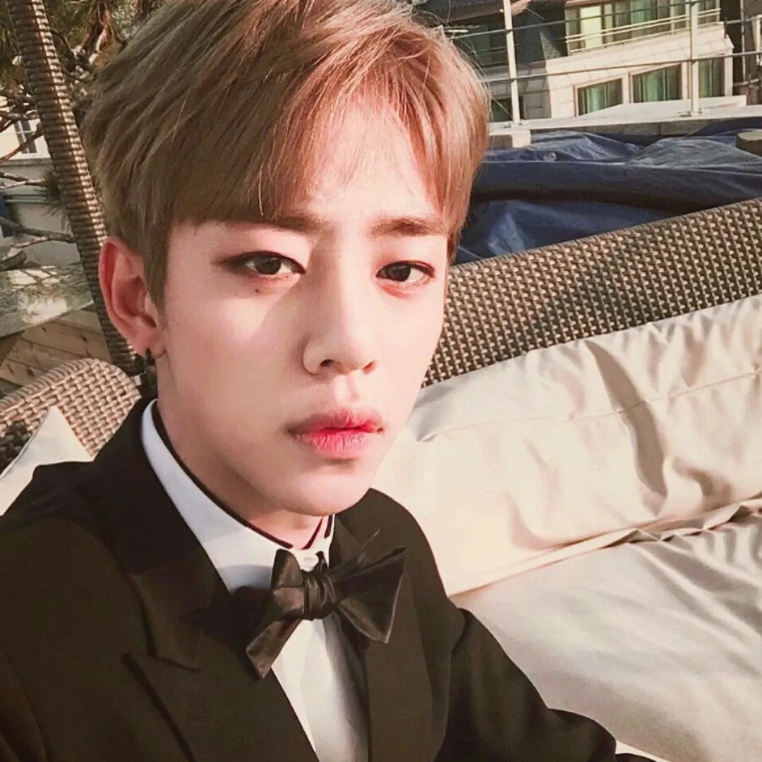 A moment captured by Daehyun (B.A.P)'s fan