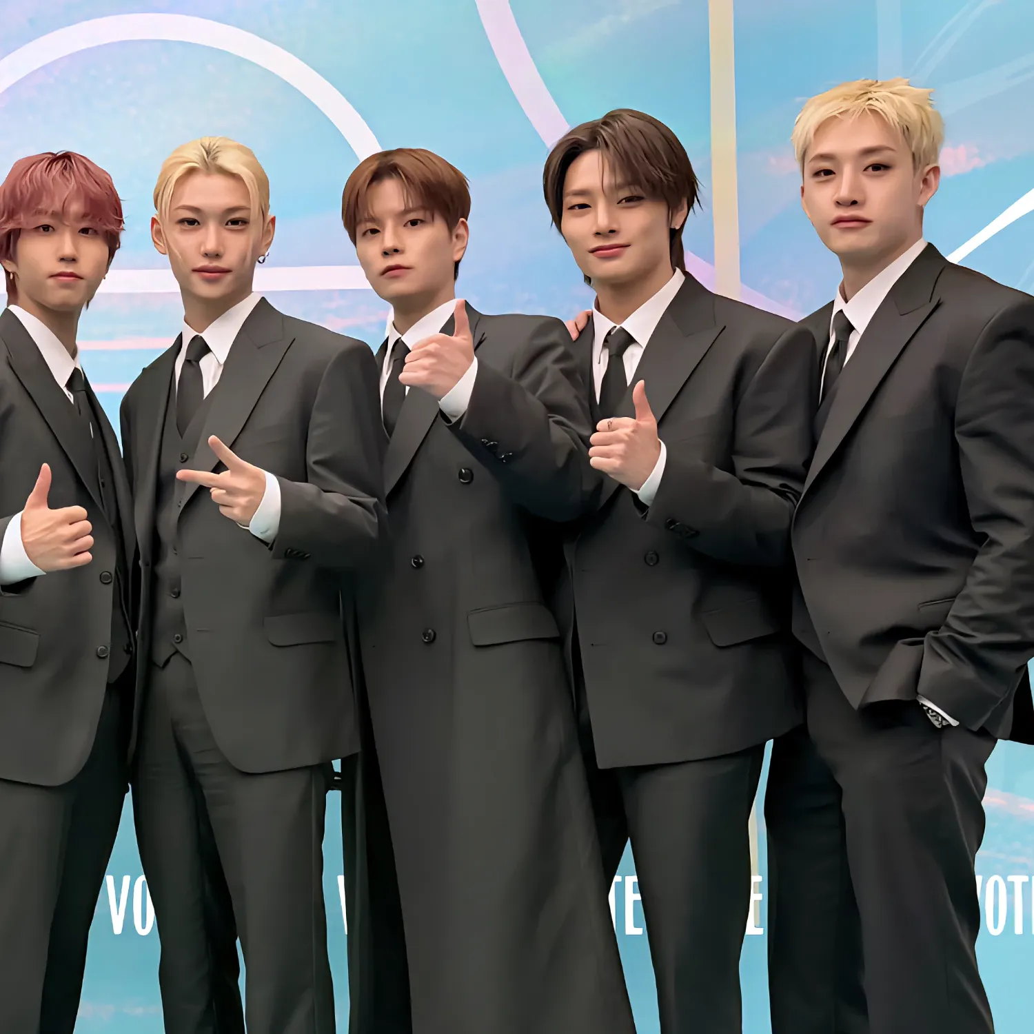 Behind-the-scenes cut of Stray Kids