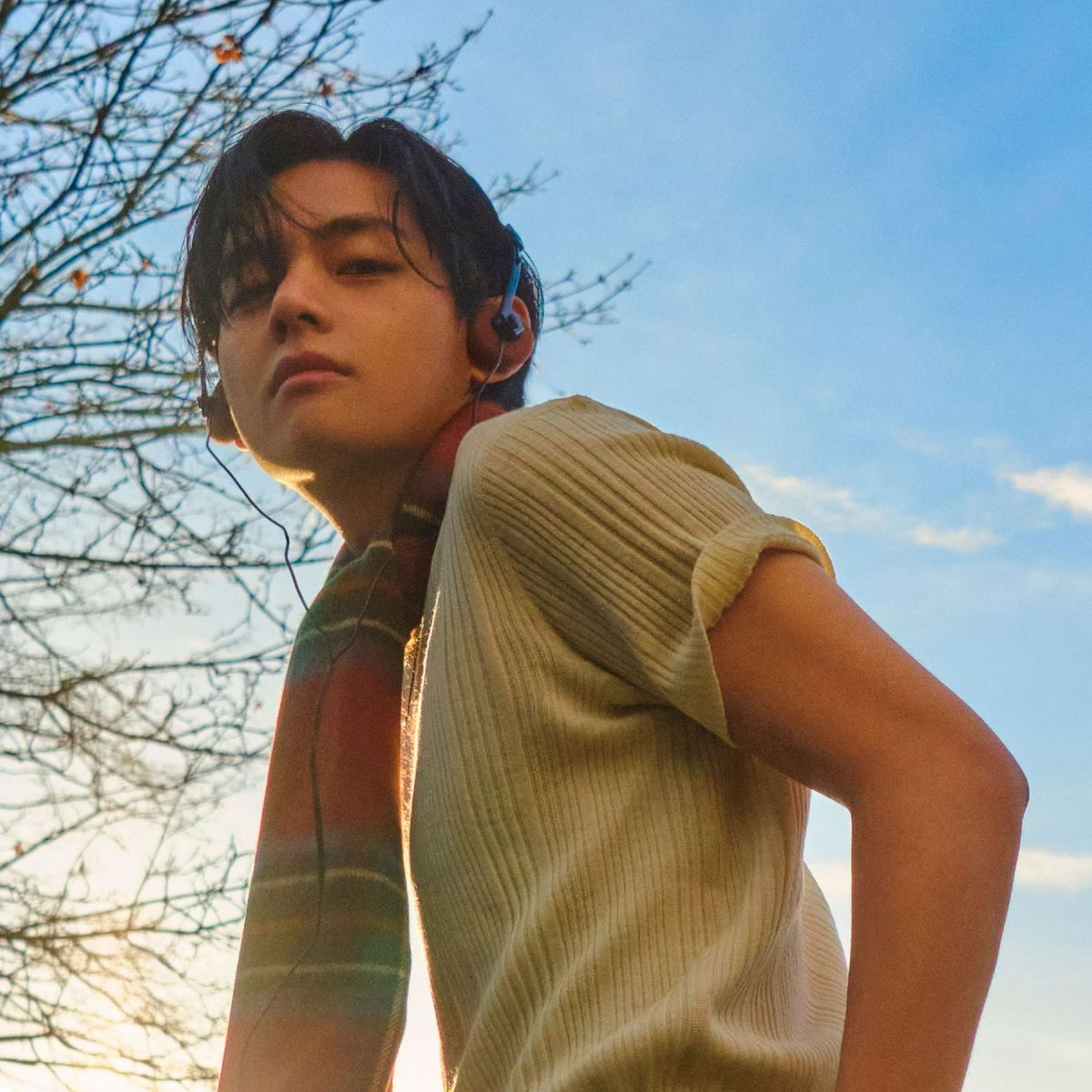 Latest photo of V (BTS)