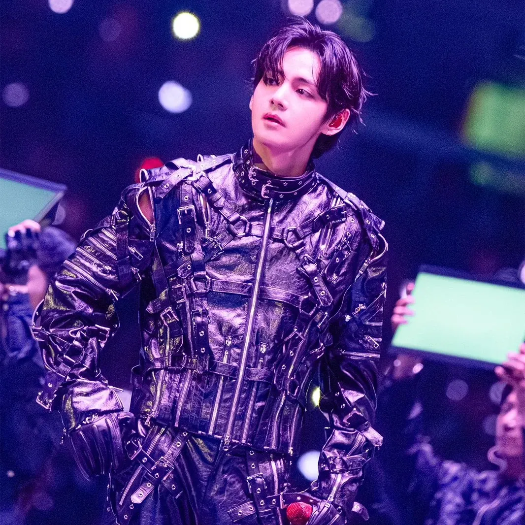 뷔 (방탄소년단)의 비하인드 컷