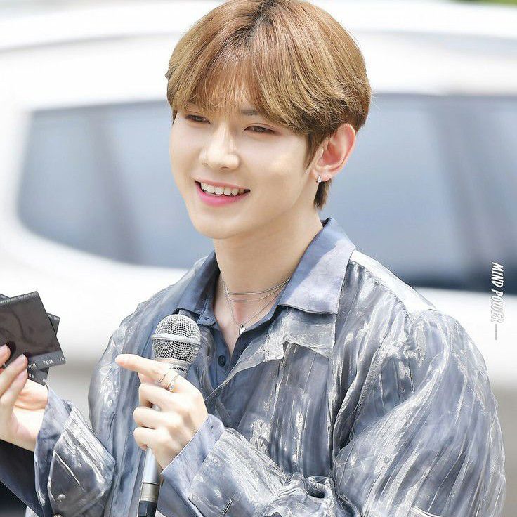 ATEEZの最新写真