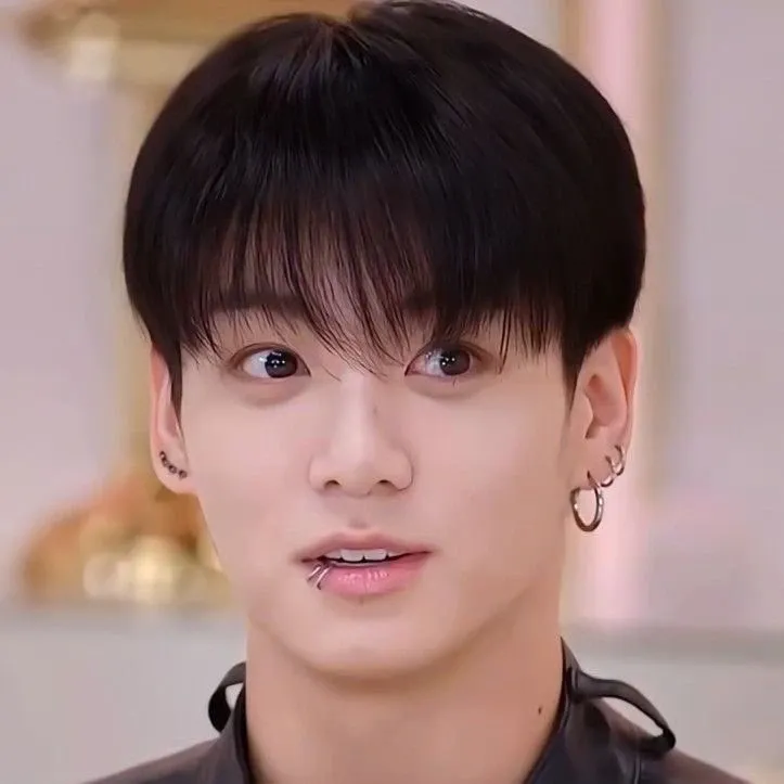 Latest photo of Jungkook (BTS)