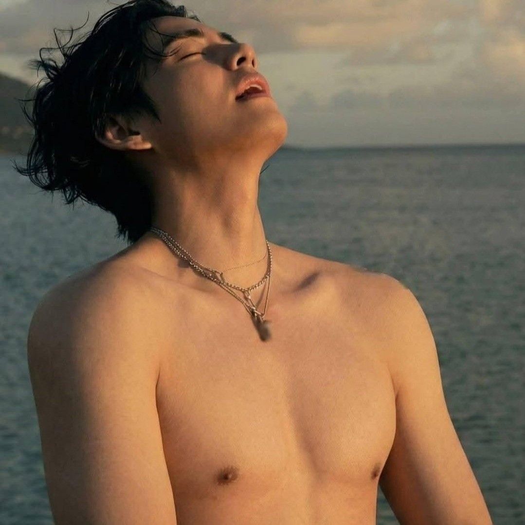 뷔 (방탄소년단)의 비하인드 컷