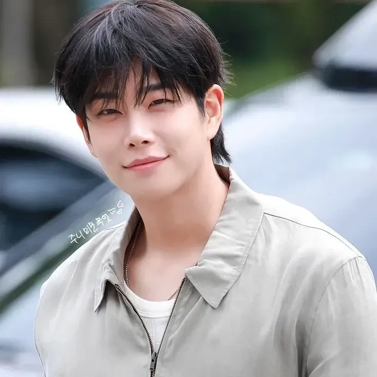 Recent activity shot of MJ (ASTRO)