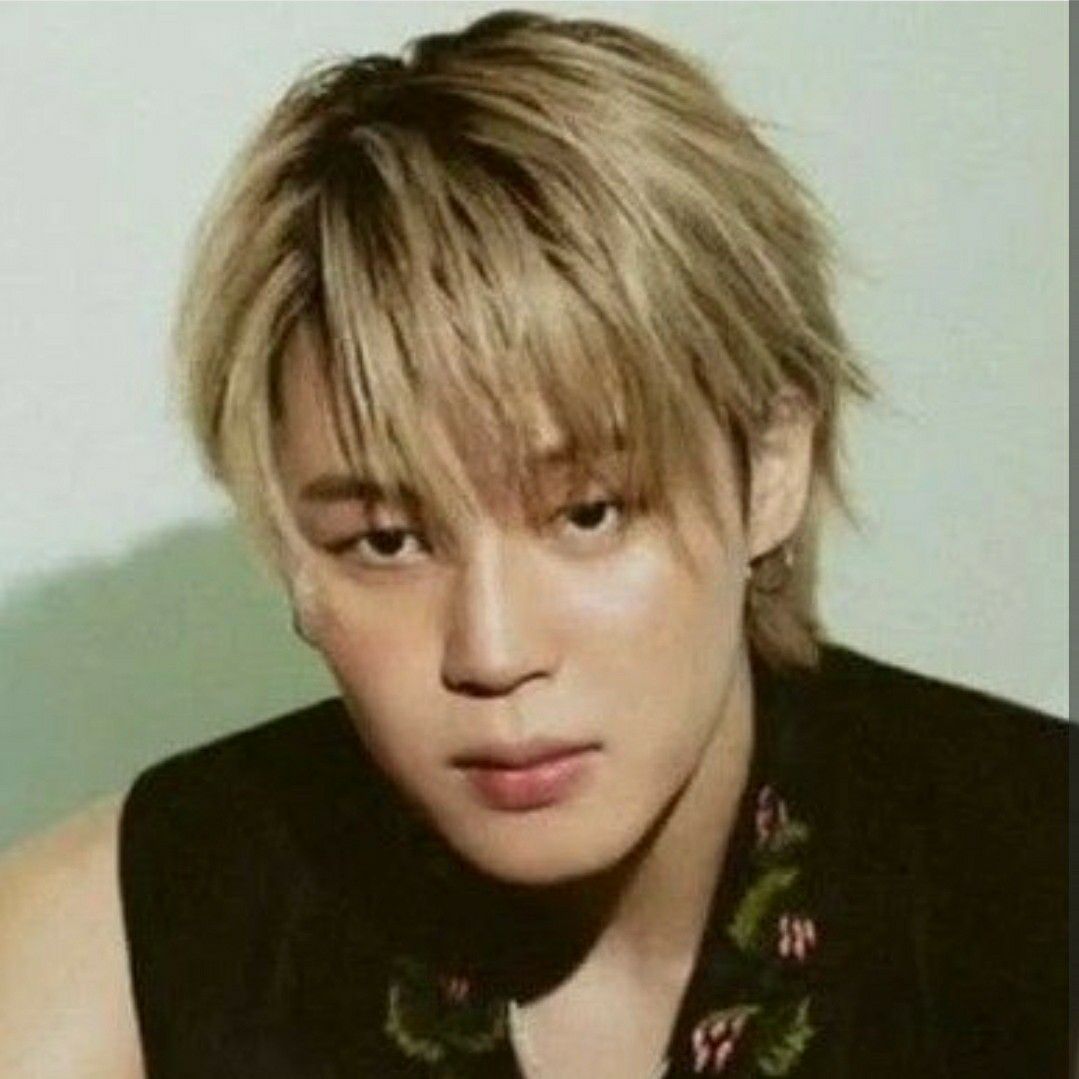 智旻 (防彈少年團)的最新活動照片