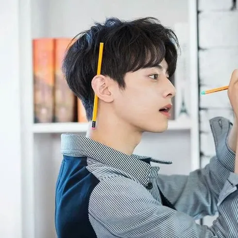 Behind-the-scenes cut of Eunwoo (ASTRO)