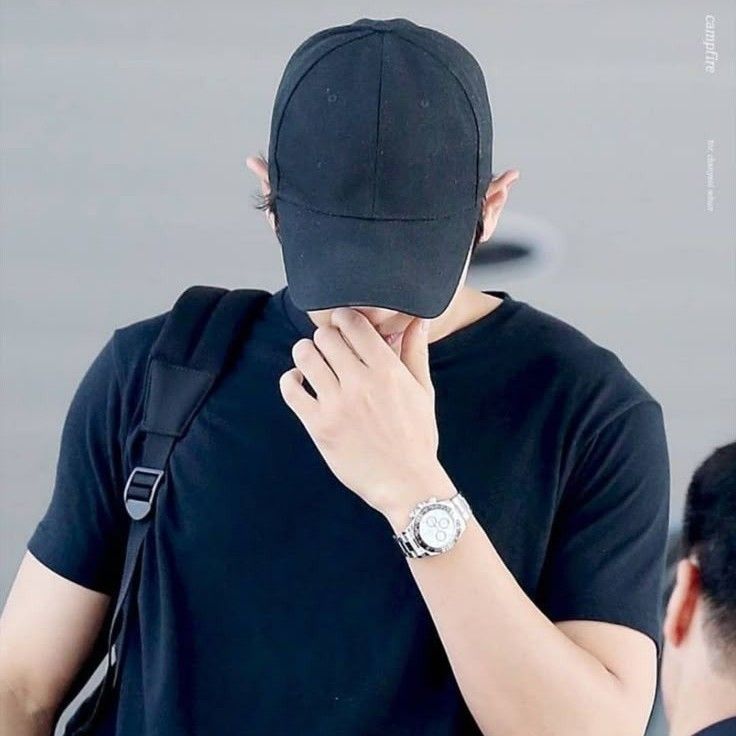 Momen yang diabadikan oleh penggemar Chanyeol (EXO)