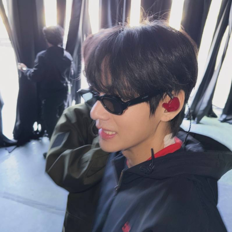 뷔 (방탄소년단) 팬이 찍은 순간