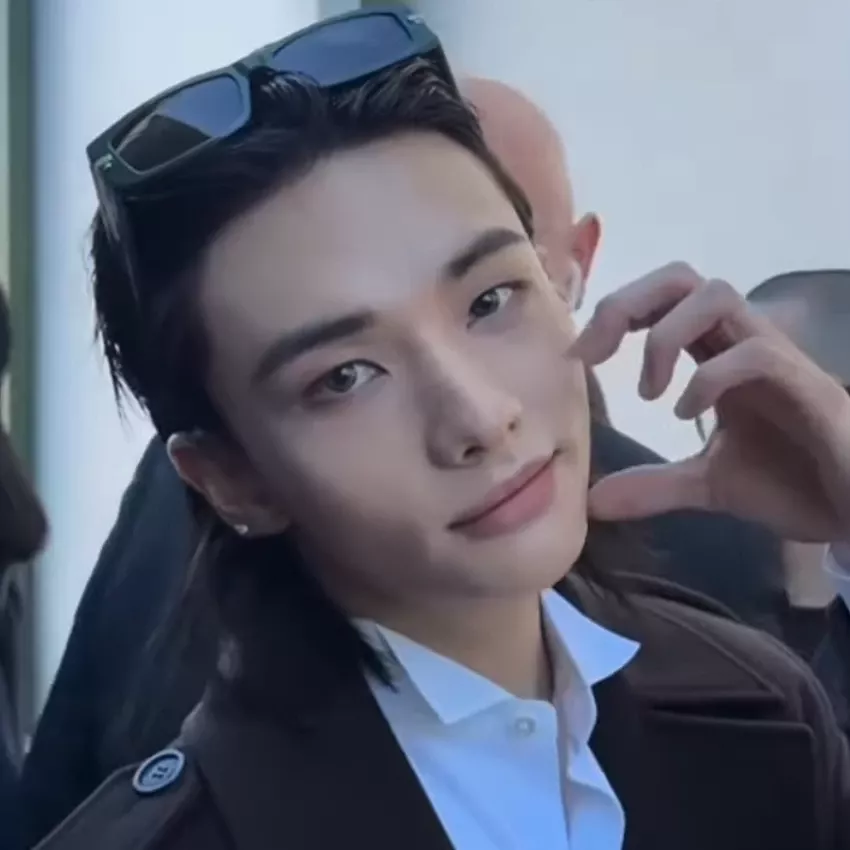 A moment captured by Hyunjin (Stray Kids)'s fan