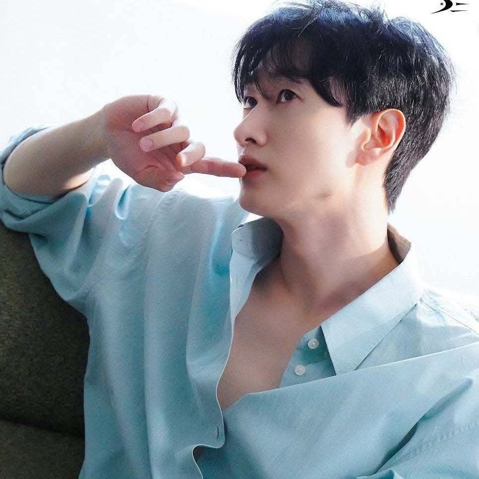 A moment captured by Eunhyuk (Super Junior)'s fan