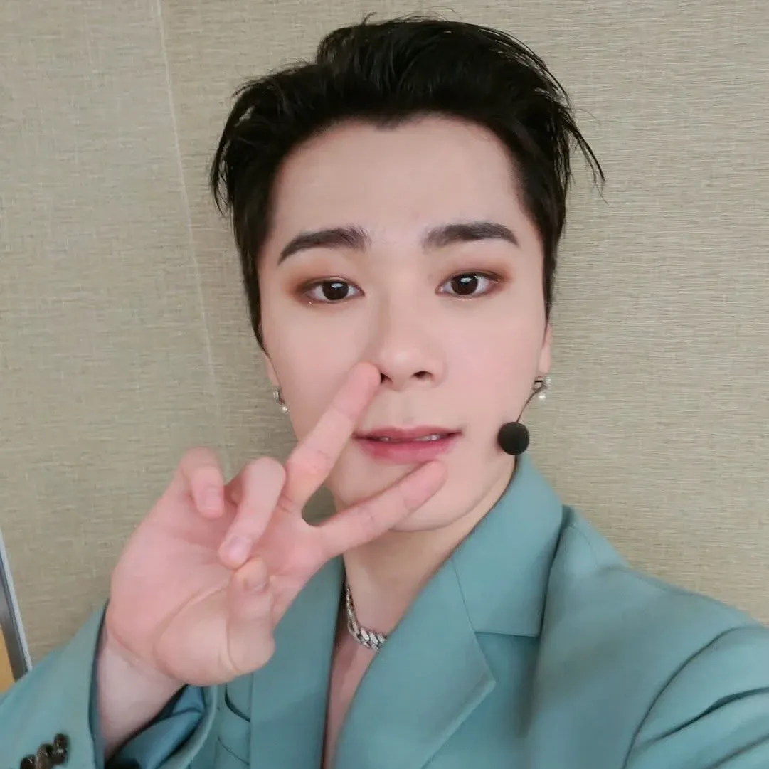 A moment captured by Moonbin (ASTRO)'s fan