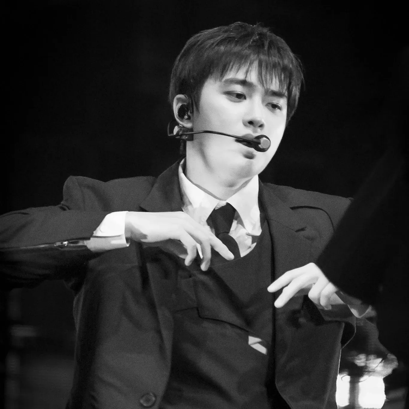 디오 (EXO)의 최신 사진