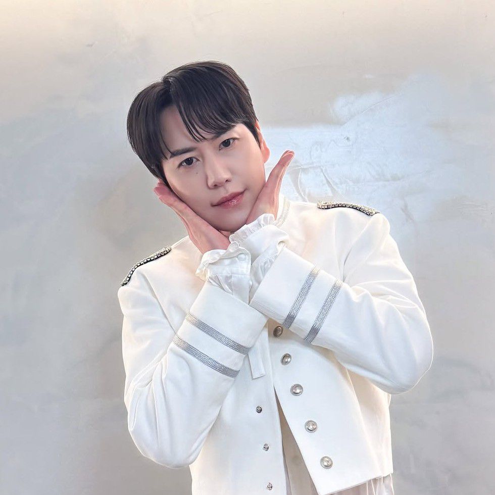 Behind-the-scenes cut of Kyuhyun (Super Junior)