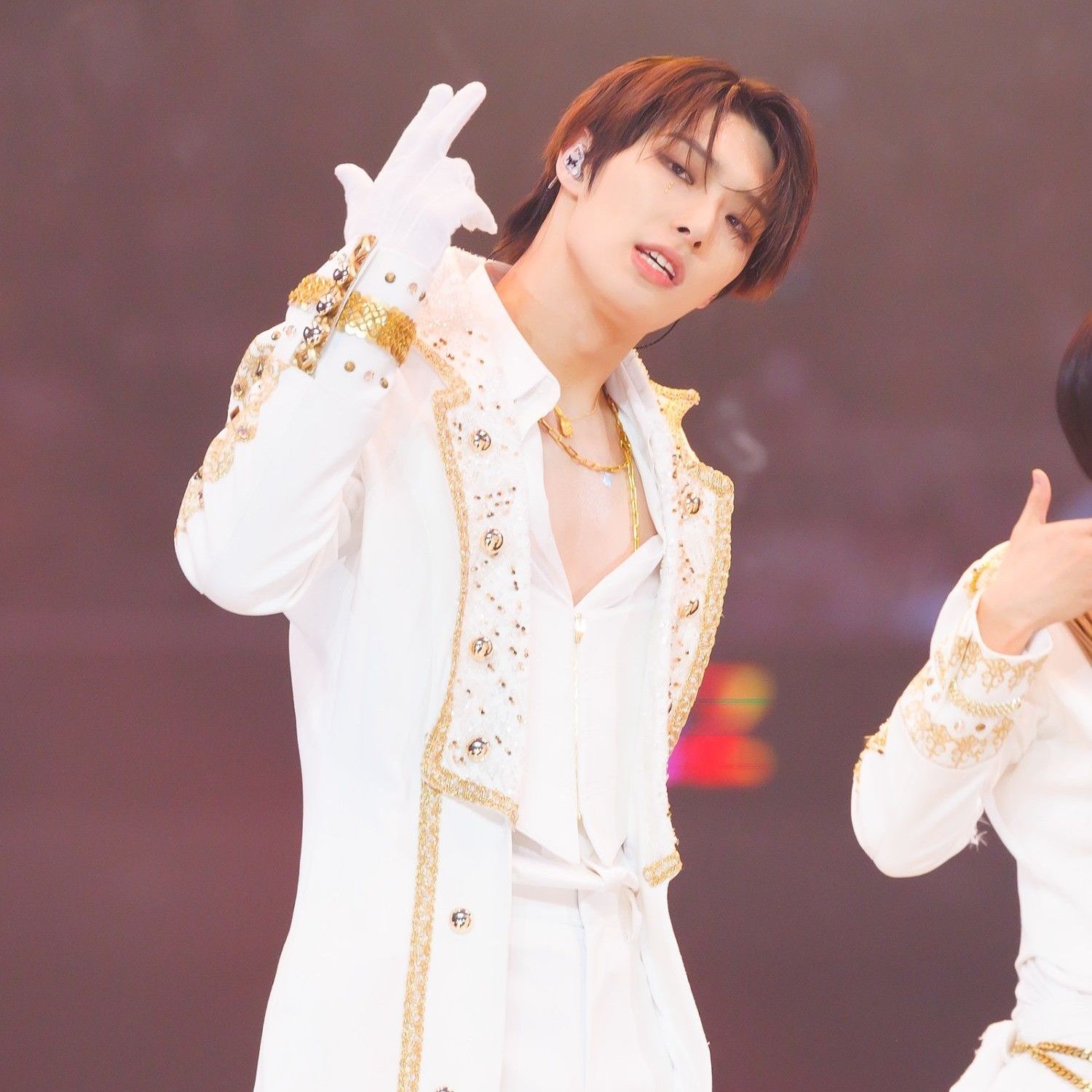 에이티즈의 비하인드 컷