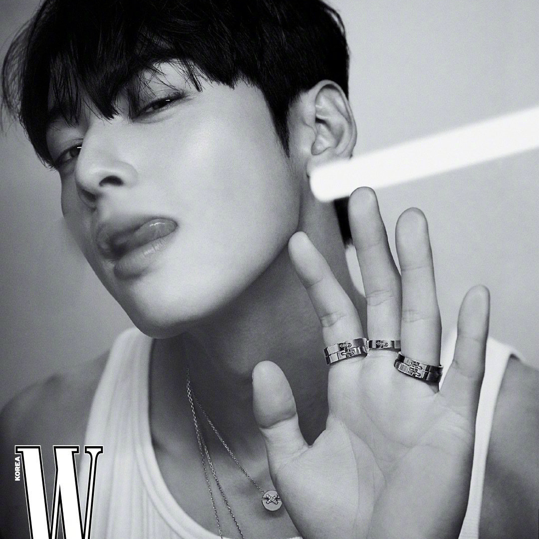 Behind-the-scenes cut of Eunwoo (ASTRO)