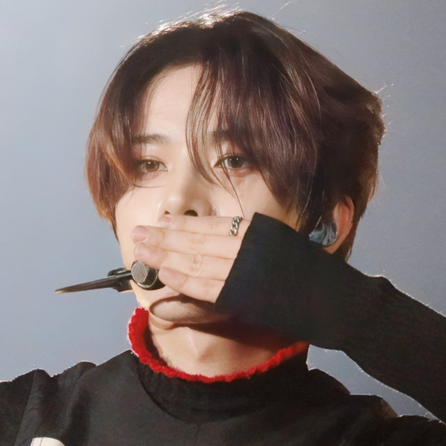 Momen yang diabadikan oleh penggemar Heeseung (ENHYPEN)