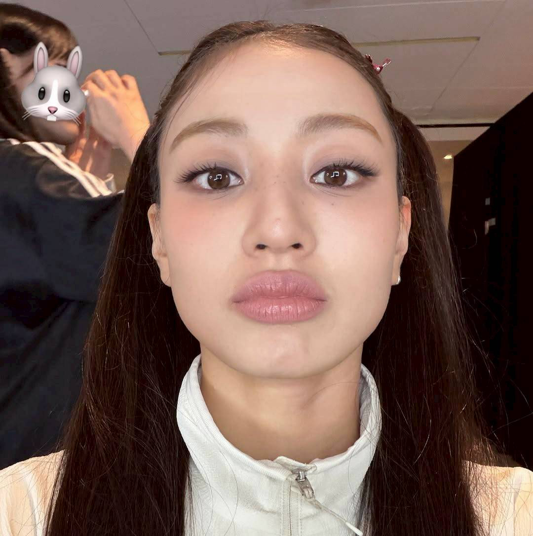 Latest photo of Jihyo (TWICE)