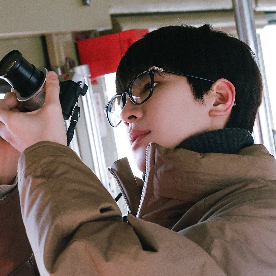 Recent activity shot of Wonwoo (SEVENTEEN)