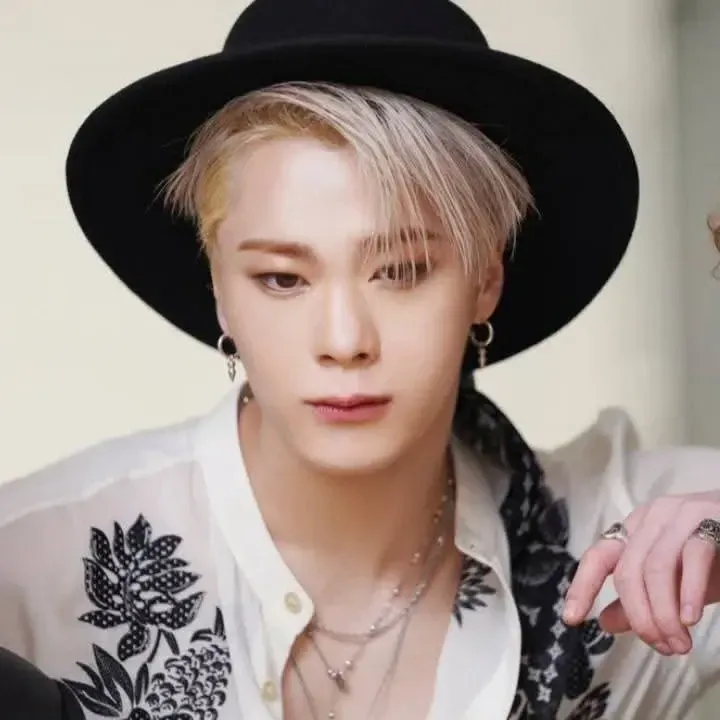 A moment captured by Moonbin (ASTRO)'s fan