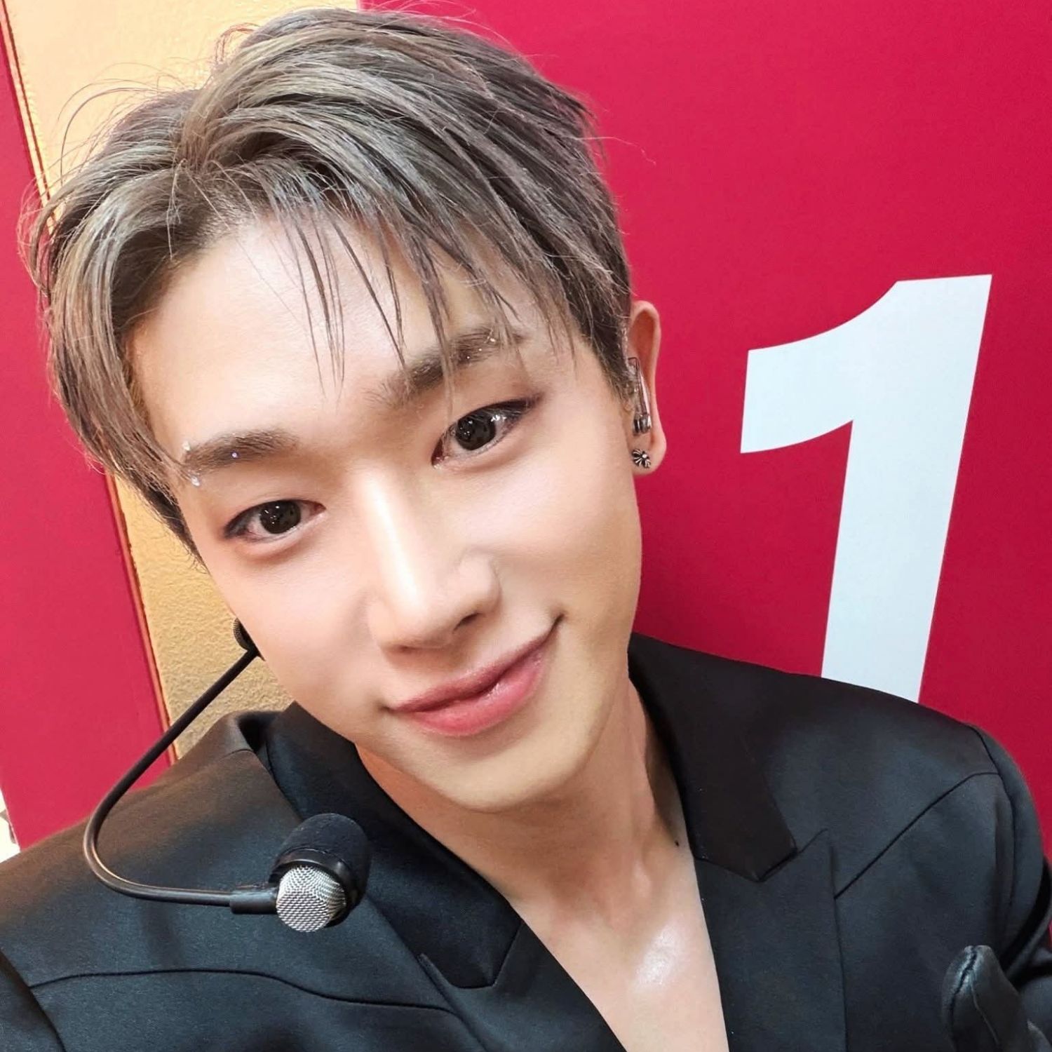 A moment captured by Wonho's fan