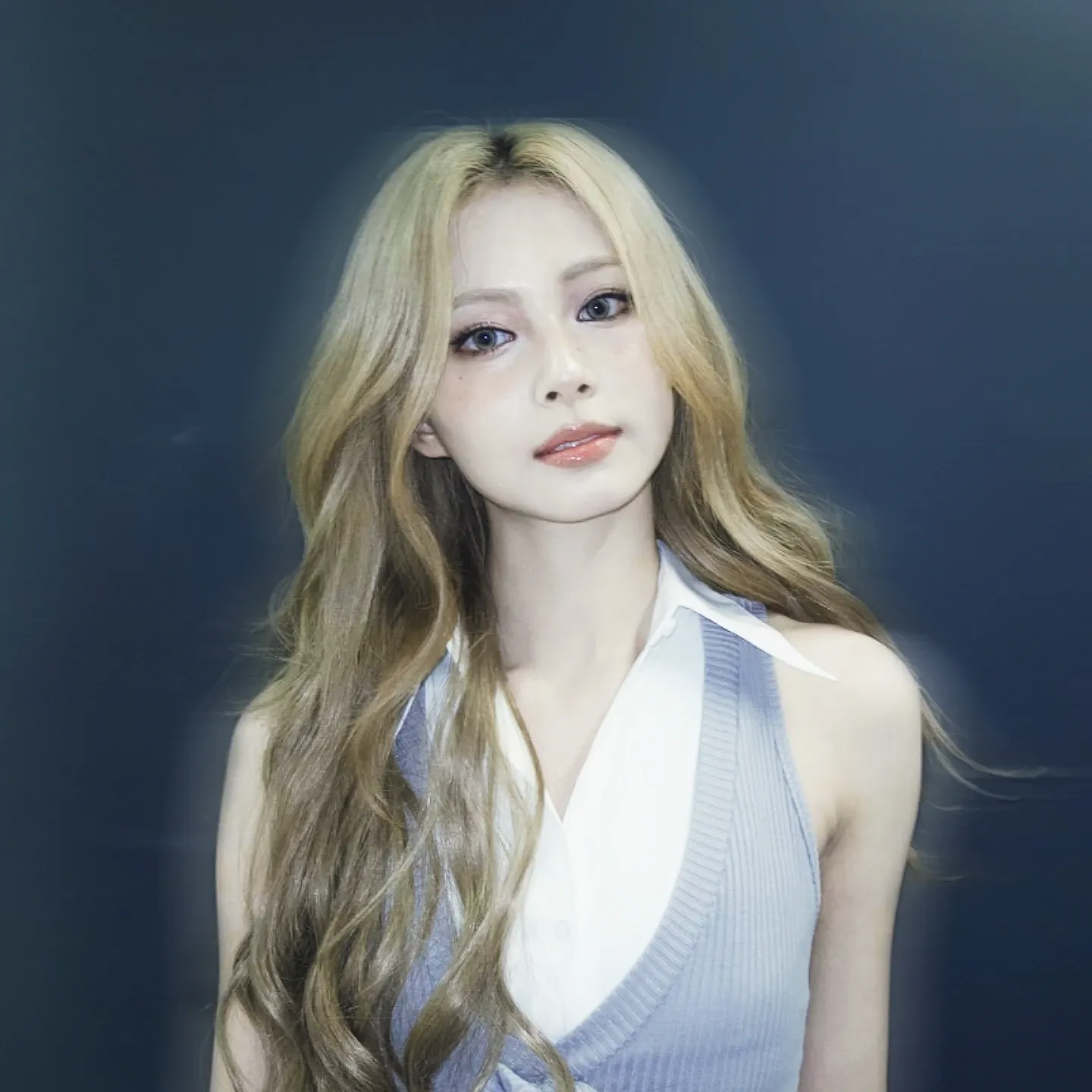 Latest photo of Tzuyu (TWICE)