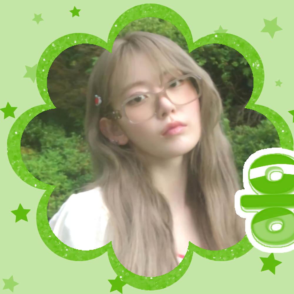 Latest photo of Sakura (LE SSERAFIM)