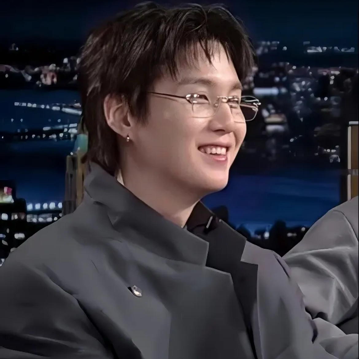 Latest photo of SUGA (BTS)